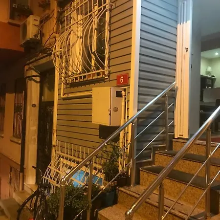 Gnc Aparthotel 2*